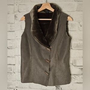 UK2LA Faux Shearling Lined boho Vest Toggle Front Cozy Winter Layer Size M